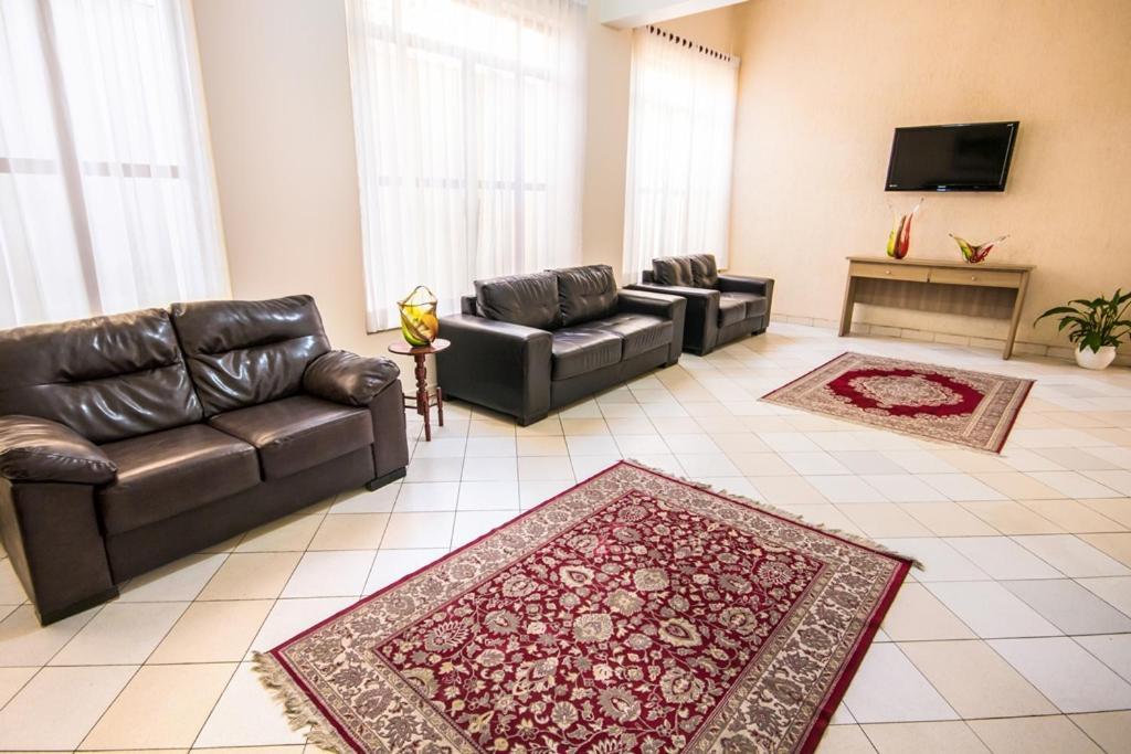 Hotel Euro Suite Pocos De Caldas By Nacional Inn 外观 照片